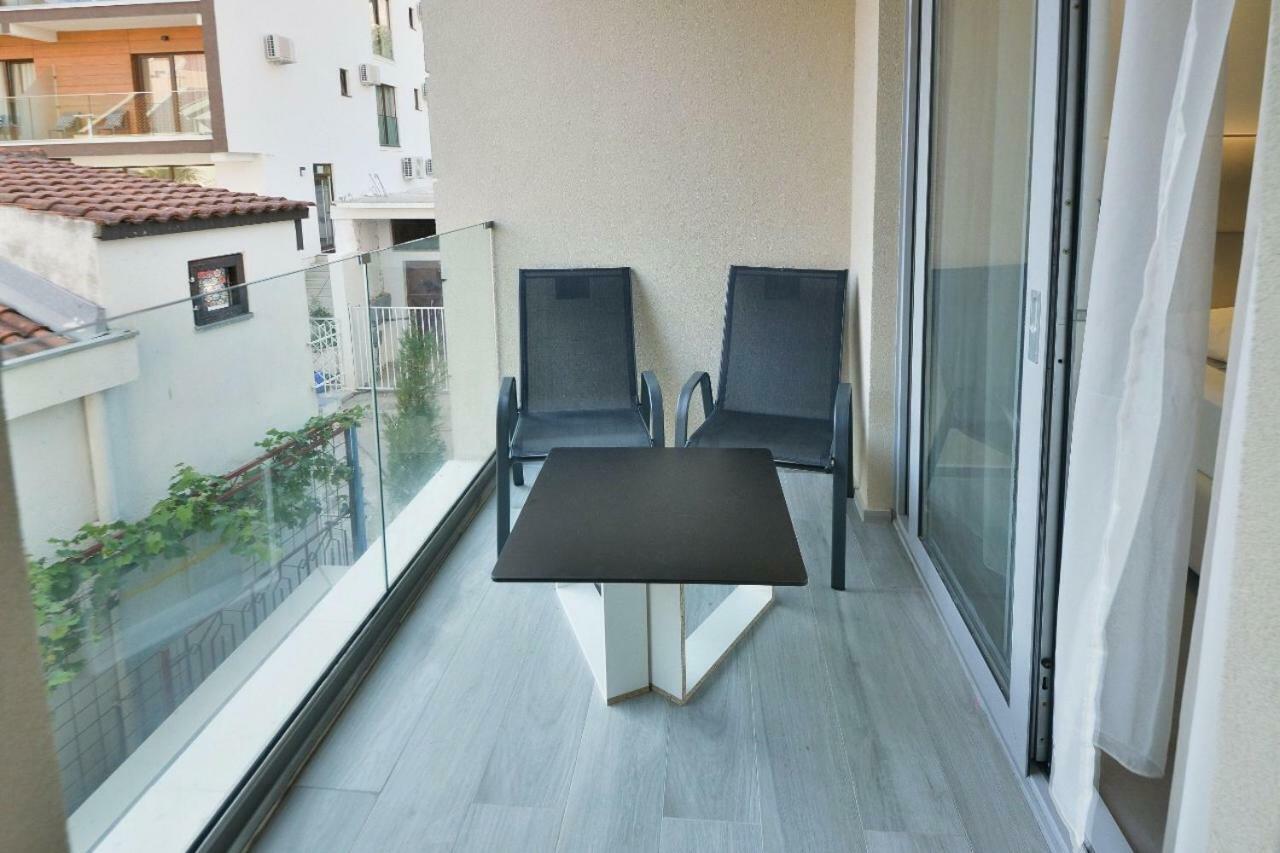 Luka Apartment Budva Luaran gambar